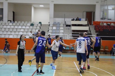 Aegean League Foto Galeri | 13-04-2025 İzmir Barosu-Norm Holding | Galeri 30