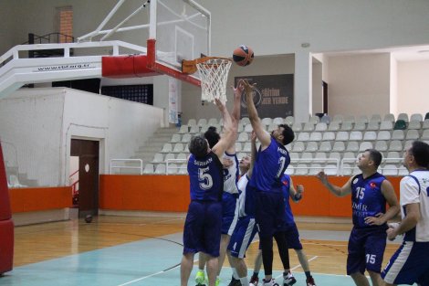 Aegean League Foto Galeri | 04-05-2025 Garanti BBVA-İzmir Barosu | Galeri 29