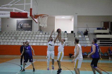 Aegean League Foto Galeri | 11-05-2025 İzmir Barosu-Turkcell - 