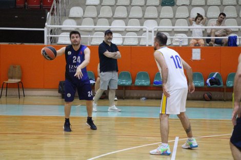Aegean League Foto Galeri | 11-05-2025 İzmir Barosu-Turkcell - 